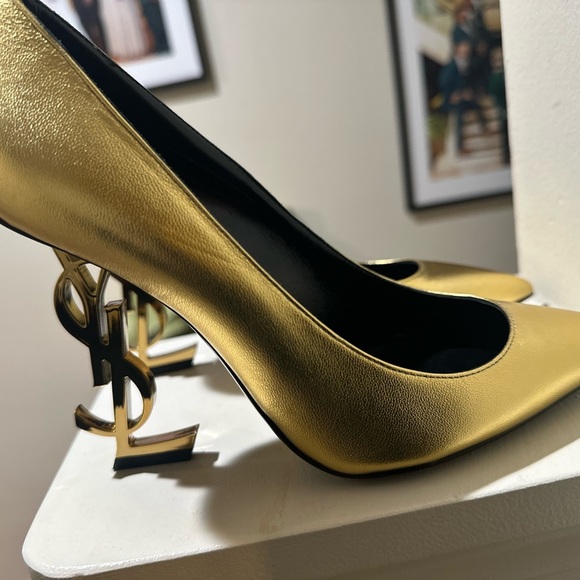 Saint Laurent Opyum Pointed Toe Pumps in gold - Picture 8 of 8